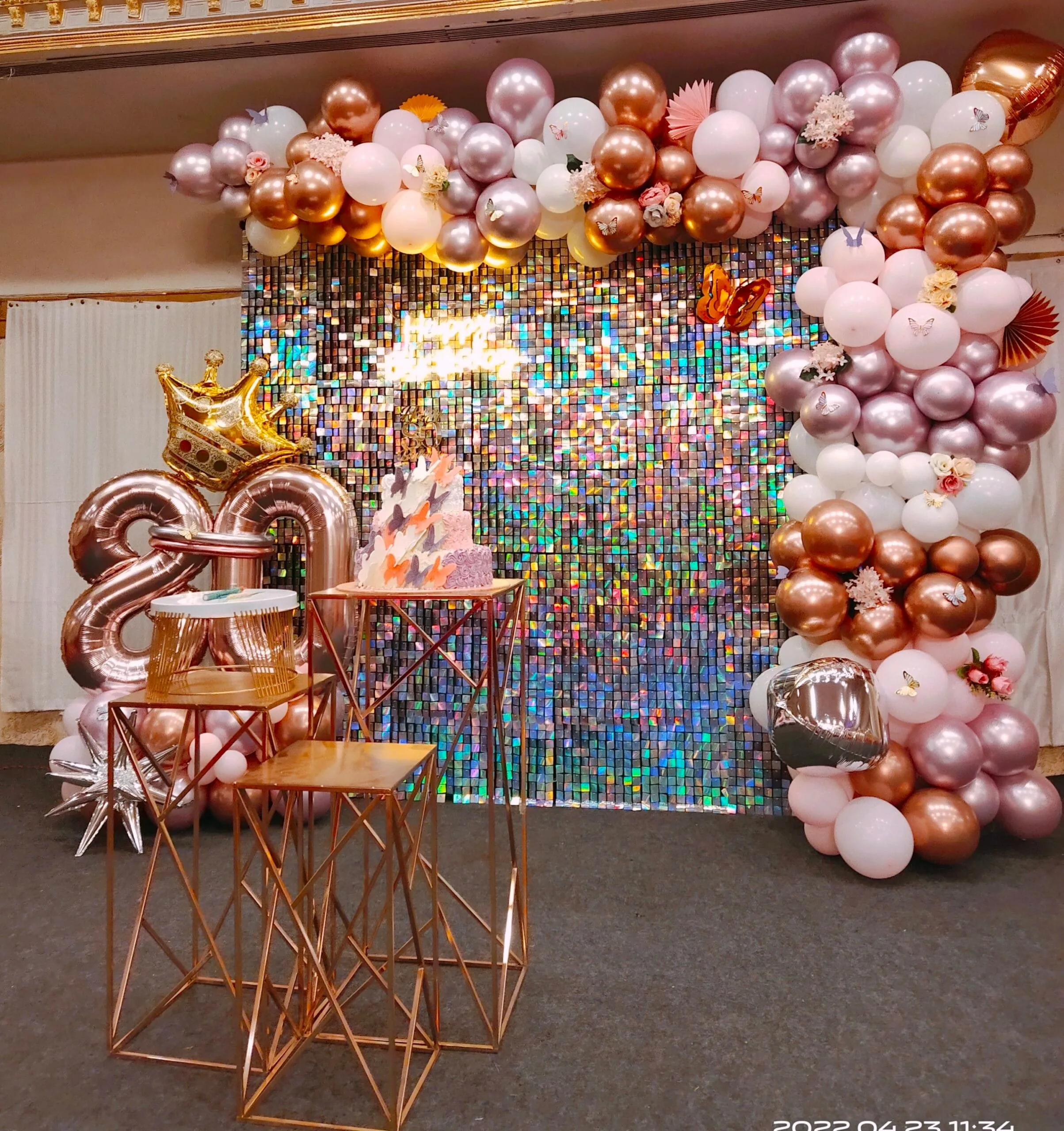 premium balloon decoration theme