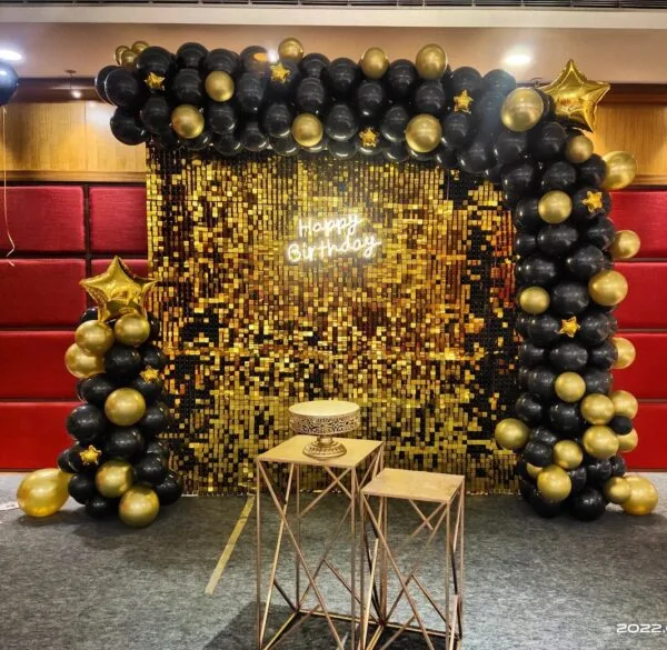 gold background panels theme - Image 4