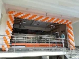 Square shape balloon arch - Image 3
