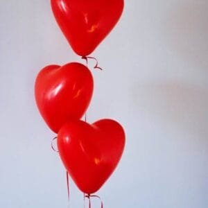 20 Red Heart Balloons
